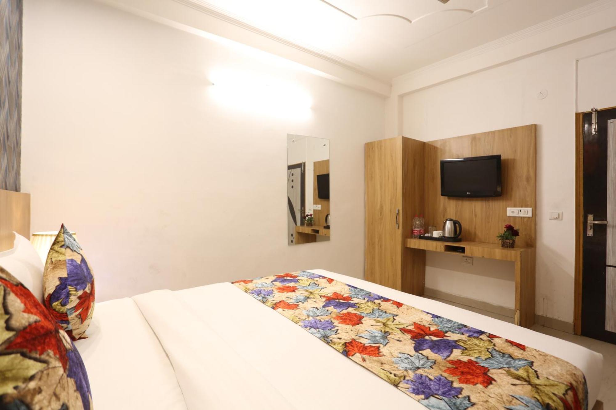 Backpackers - Ink Hotels Delhi Airport By Ss Group Neu-Delhi Exterior foto